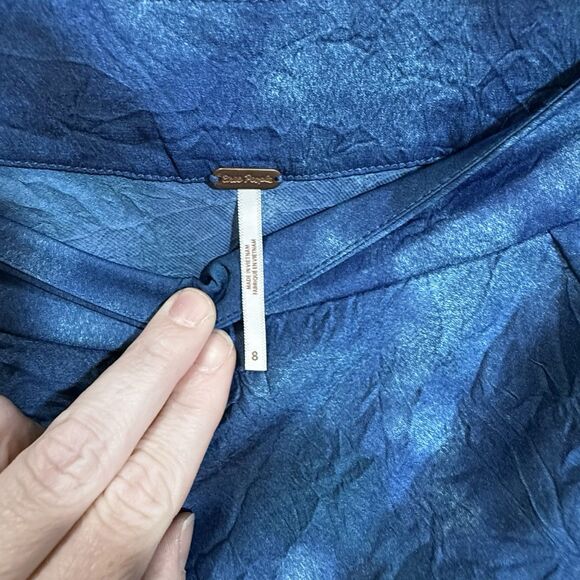 NEW Free People Martine Flirt Tie Dye Mini Skirt Blue Side Zip Slit Size 8 Boho - Picture 4 of 11